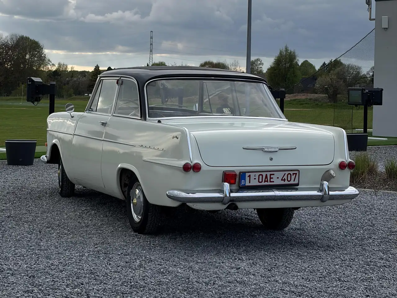 Opel Olympia Rekord Coupé 1963 — Toit Ouvrant Vinyl — Facture Originale 1963 — 87.500 km, foto 3