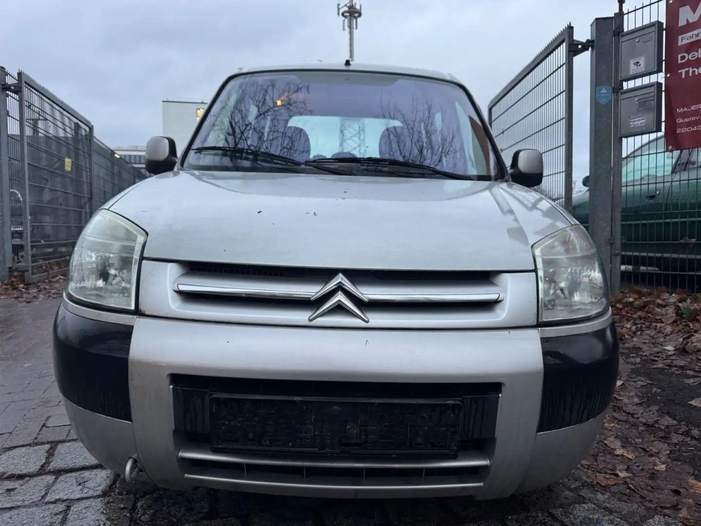 Citroen Berlingo 1.4 Tonic Plateado - 2