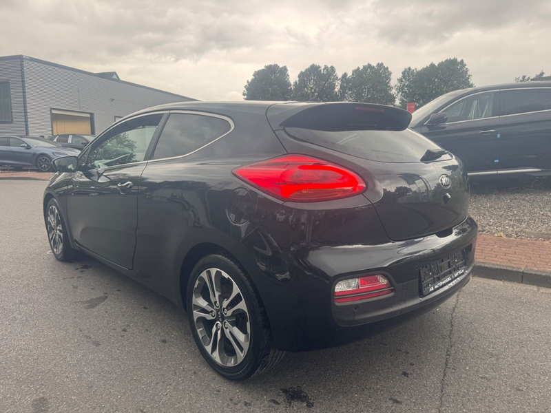 Kia ProCeed / pro_cee'd PRO-CEED/1,6/2.HD/KLIMAAUT/SHZ/LHZ/ALU/R.KAM/S.H — photo 2