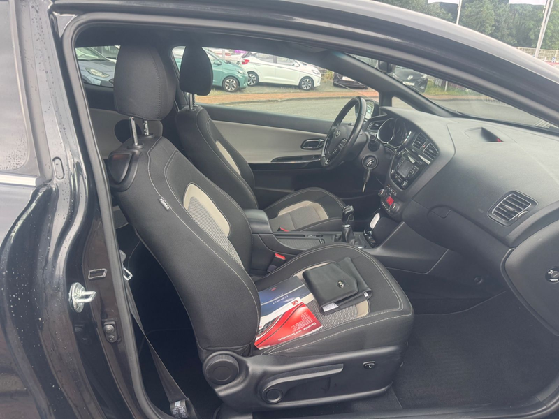 Kia ProCeed / pro_cee'd PRO-CEED/1,6/2.HD/KLIMAAUT/SHZ/LHZ/ALU/R.KAM/S.H — photo 11