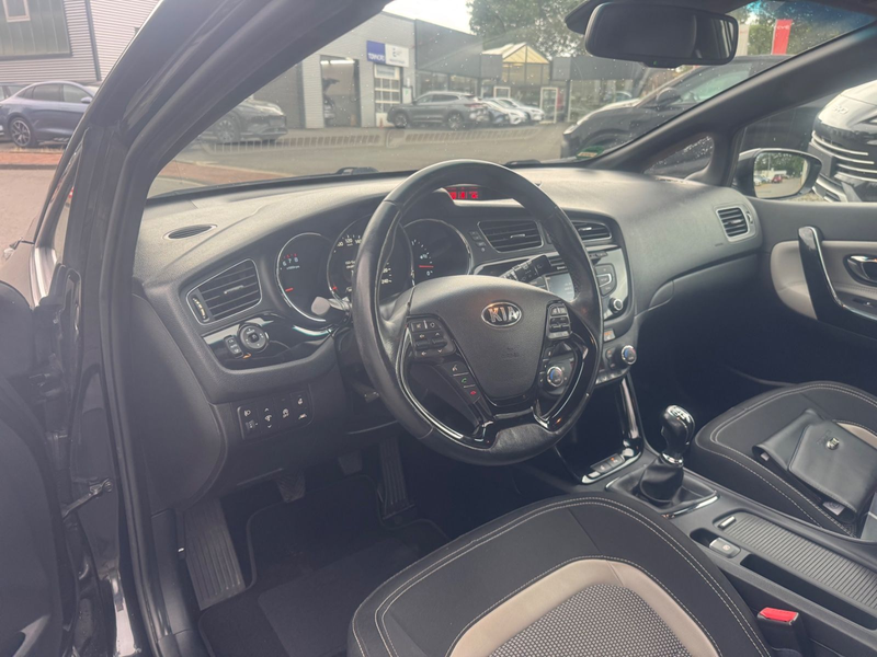 Kia ProCeed / pro_cee'd PRO-CEED/1,6/2.HD/KLIMAAUT/SHZ/LHZ/ALU/R.KAM/S.H — photo 9