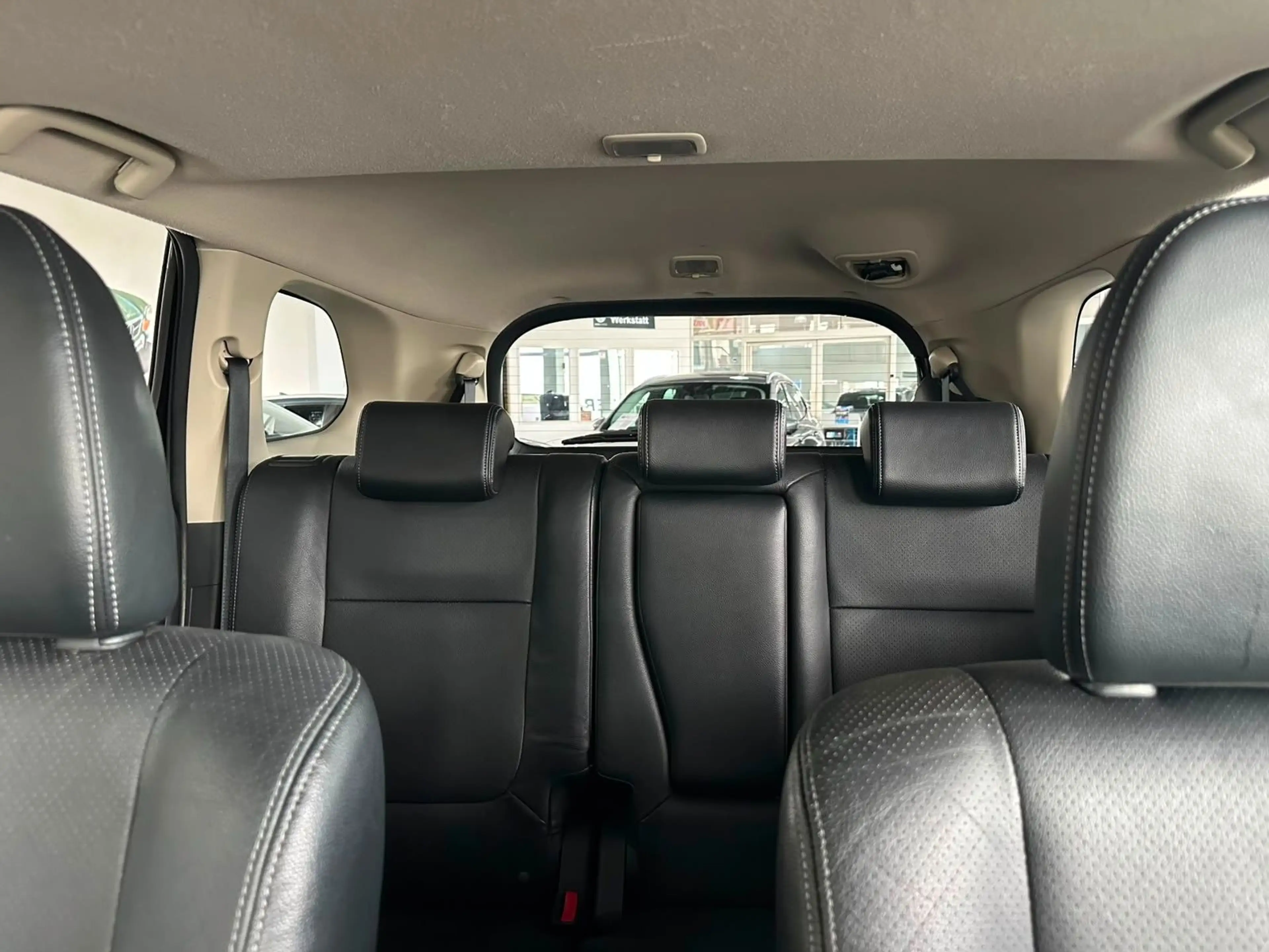 Mitsubishi Outlander ClearTec Instyle 4WD*Kam*Navi*Leder* 7 — photo 14