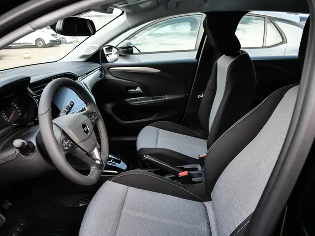 Opel Corsa view 6