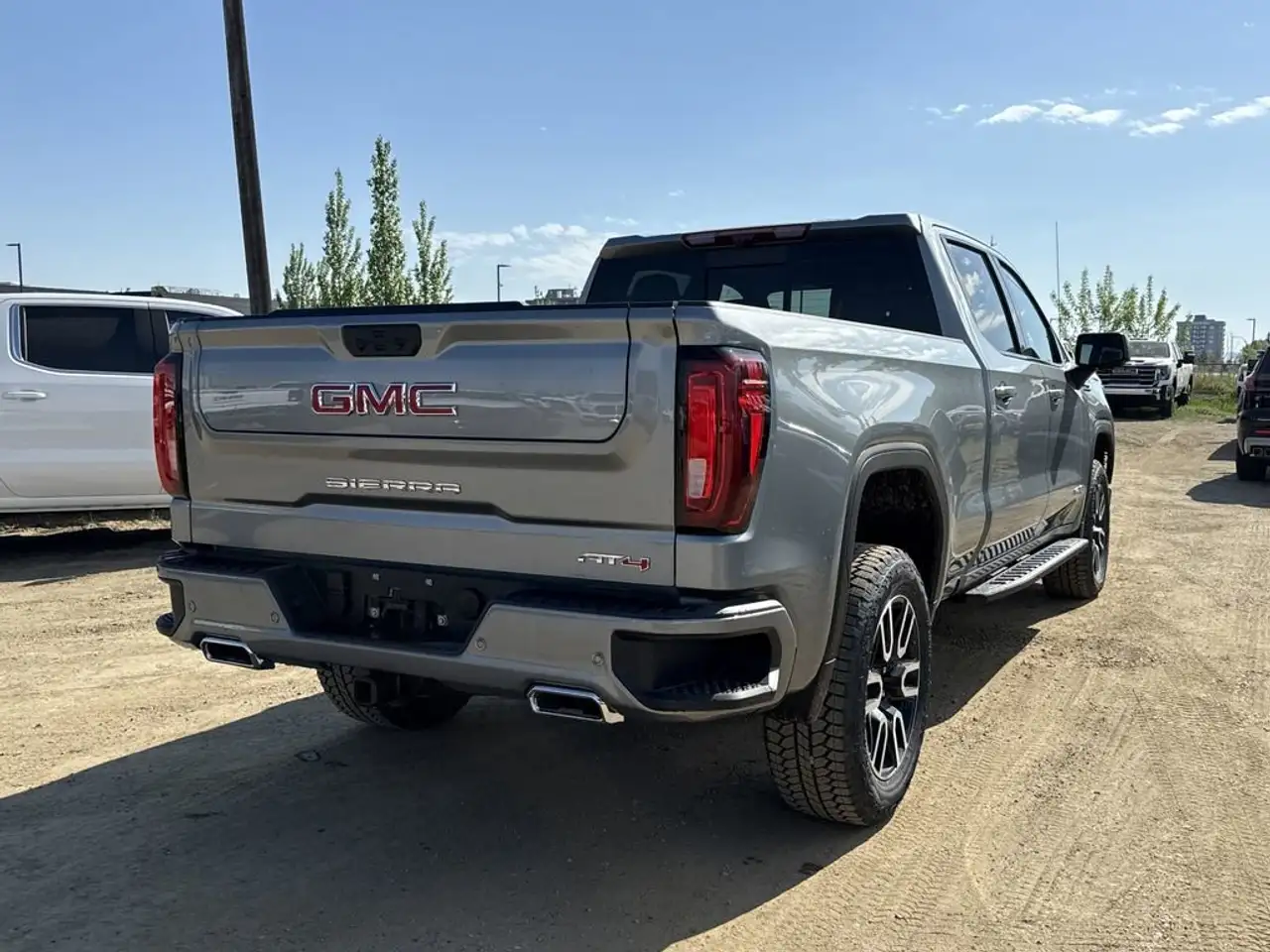 GMC Sierra 1500 снимка GMC Sierra 1500