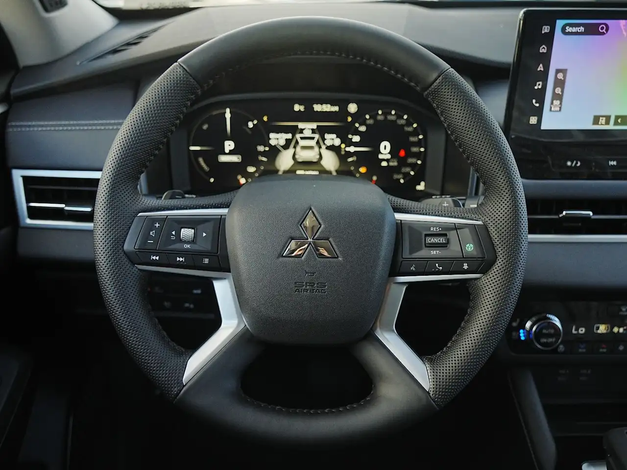 Mitsubishi Outlander снимка Mitsubishi Outlander