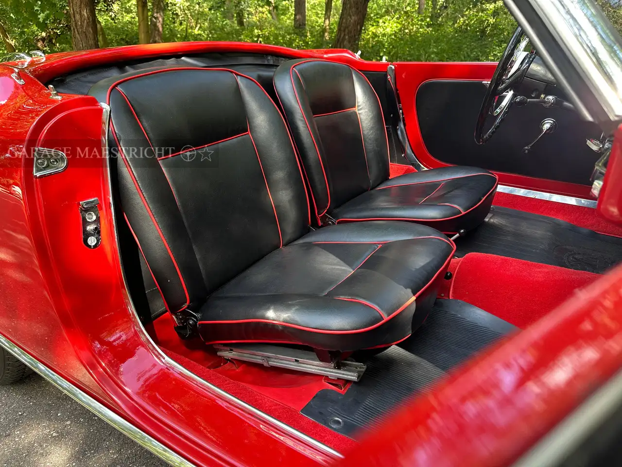 Alfa Romeo Giulietta Spider 750D | Short Chassis | Fully Restored ~€100K (incl Car), foto 5