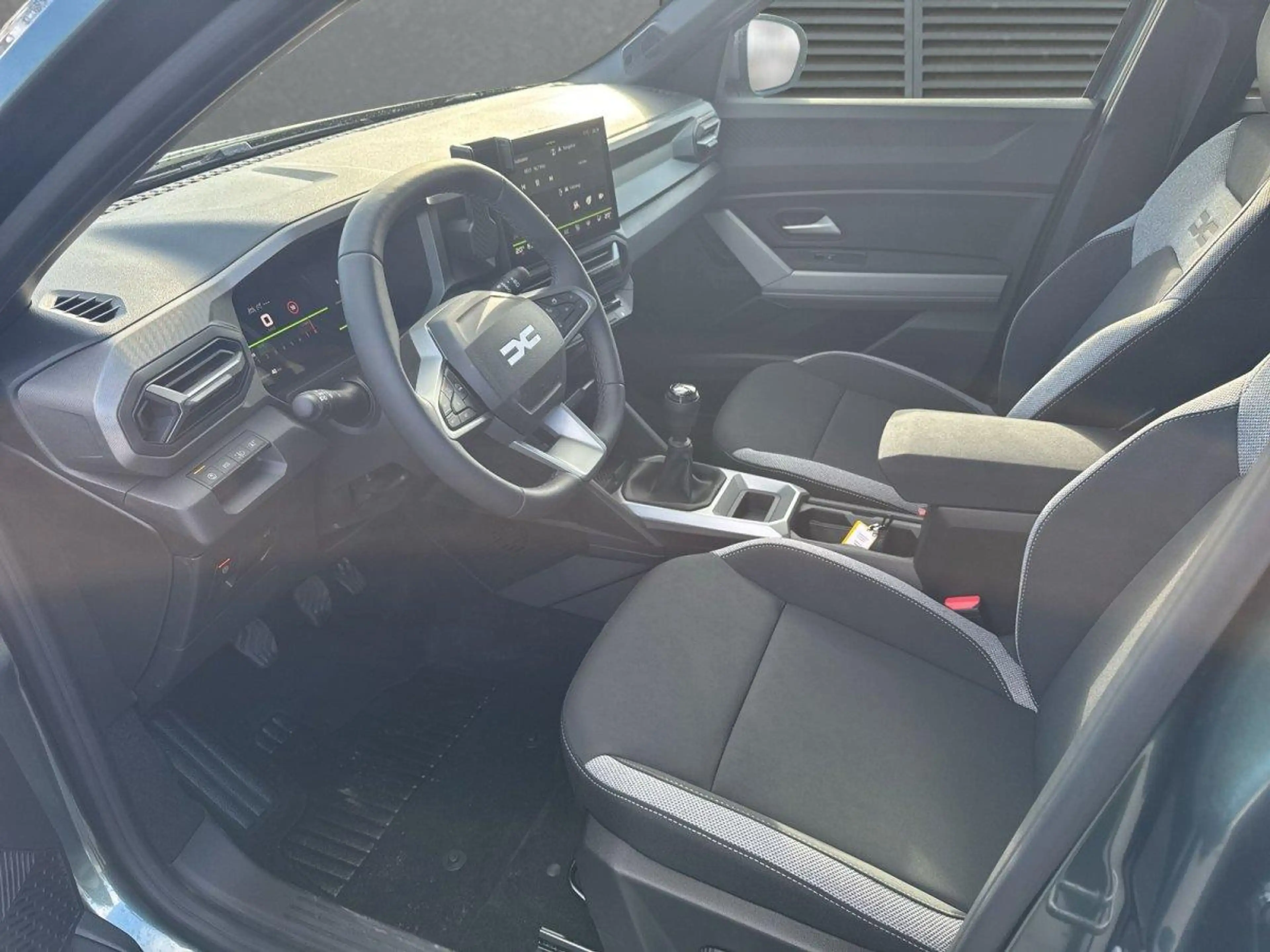 Dacia Bigster Journey Winter- & Citypaket TCe 140 103 kW (140... — photo 4