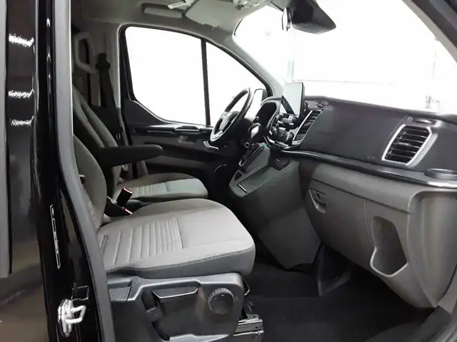 Ford Tourneo view 8