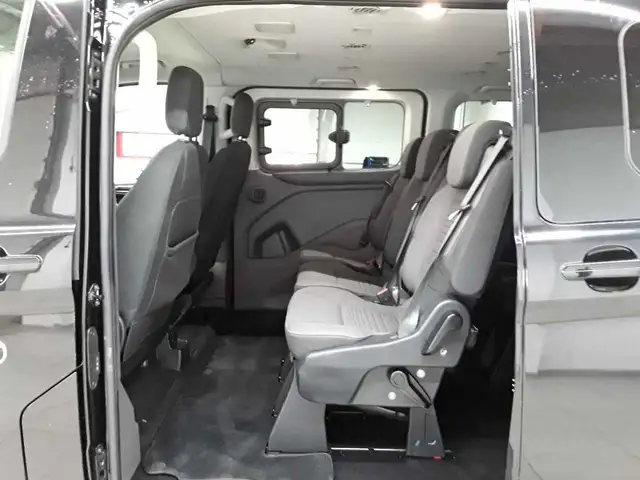 Ford Tourneo view 13