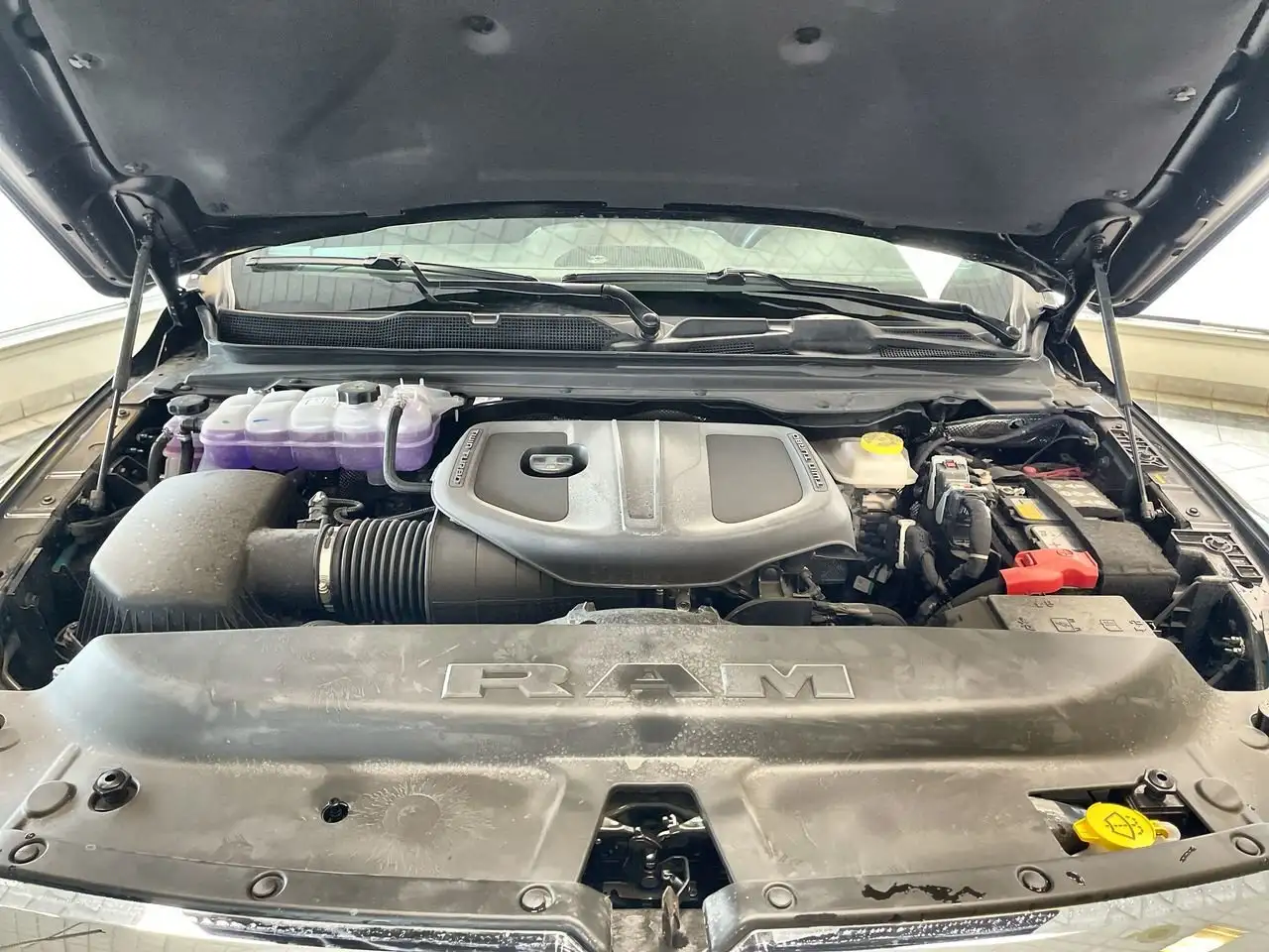 RAM 1500 снимка RAM 1500