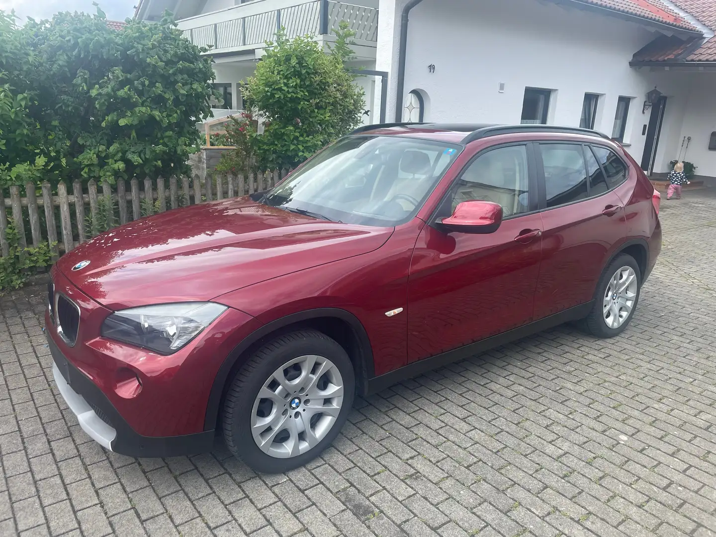 BMW X1 X1 sDrive18d Red - 1
