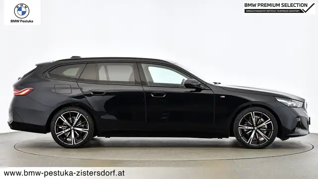BMW 5 Series view 3