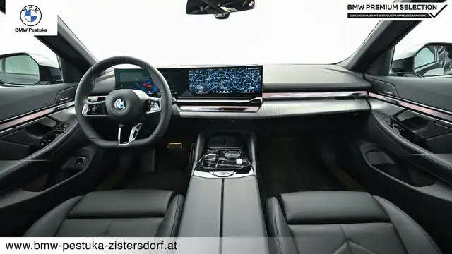 BMW 5 Series view 12