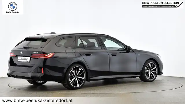 BMW 5 Series view 4