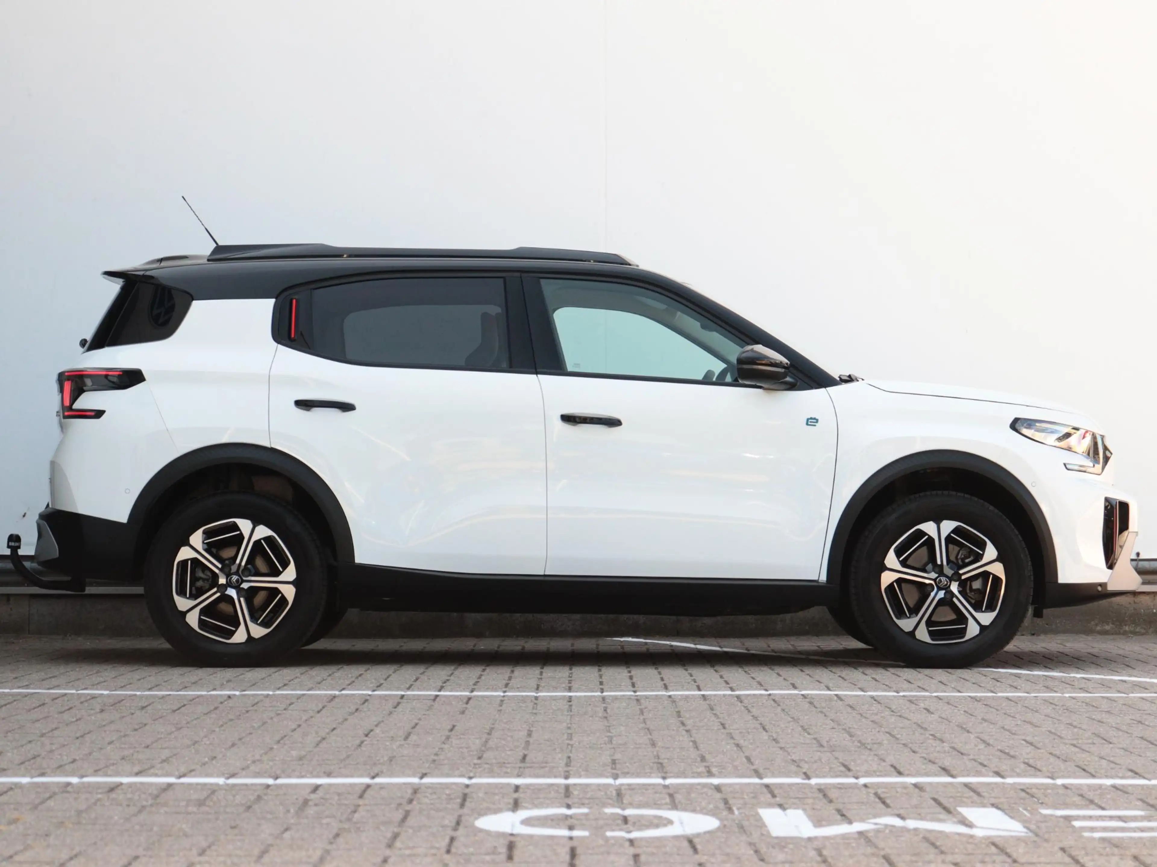 Citroen C3 Aircross Ë-C3 Max 113pk 44 kWh | Afneembare trekhaak | Stoe — photo 4