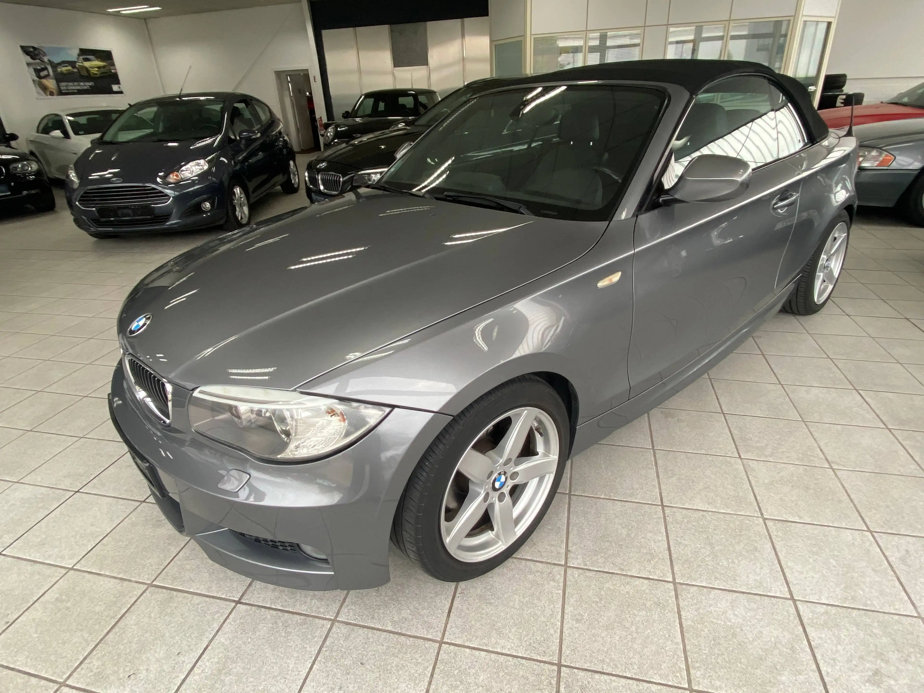 BMW 120 1er Cabrio Diesel 120d Cabrio M Sport Automatik Navi Pro