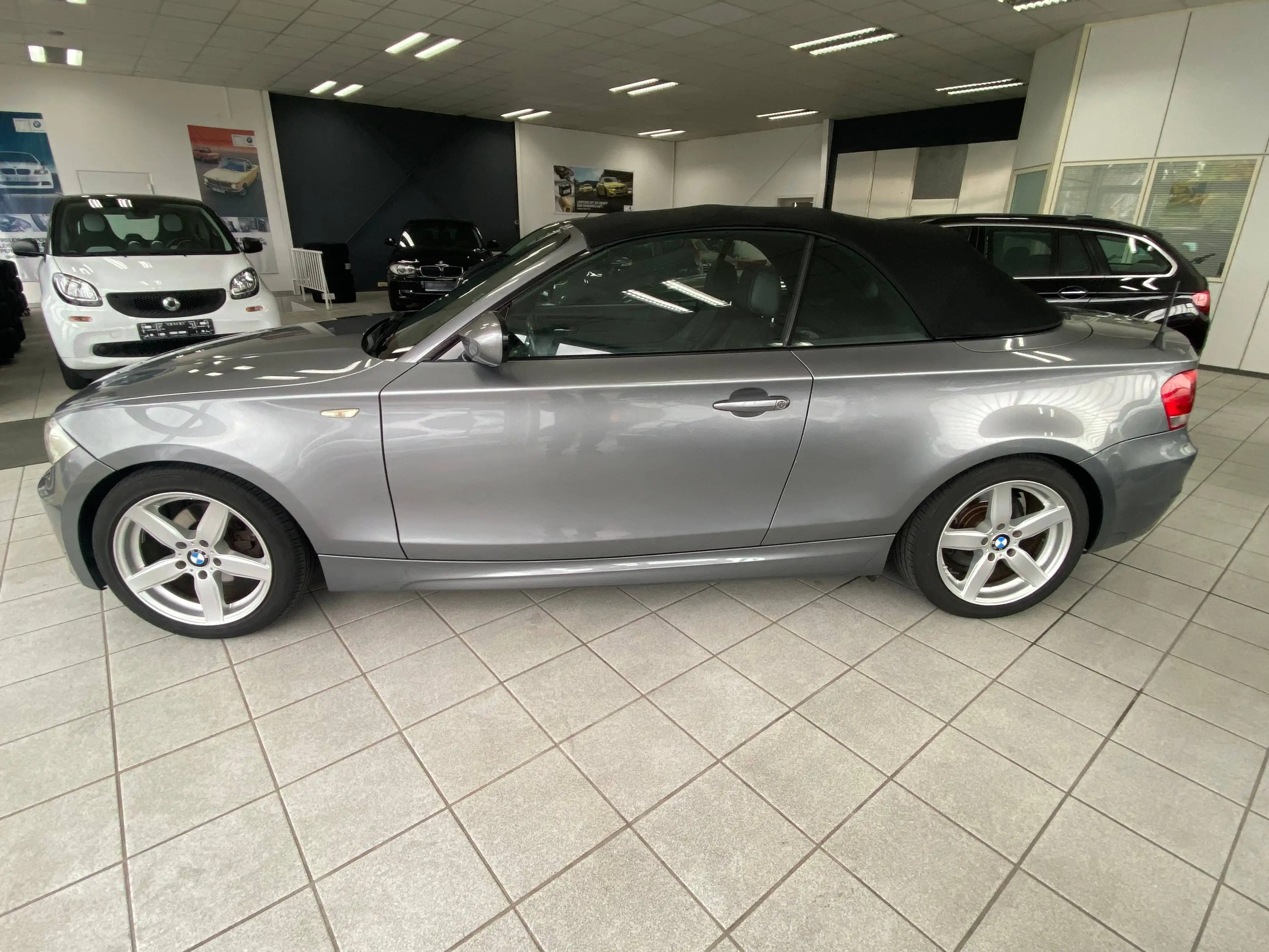 BMW 120 1er Cabrio Diesel 120d Cabrio M Sport Automatik Navi Pro — photo 2