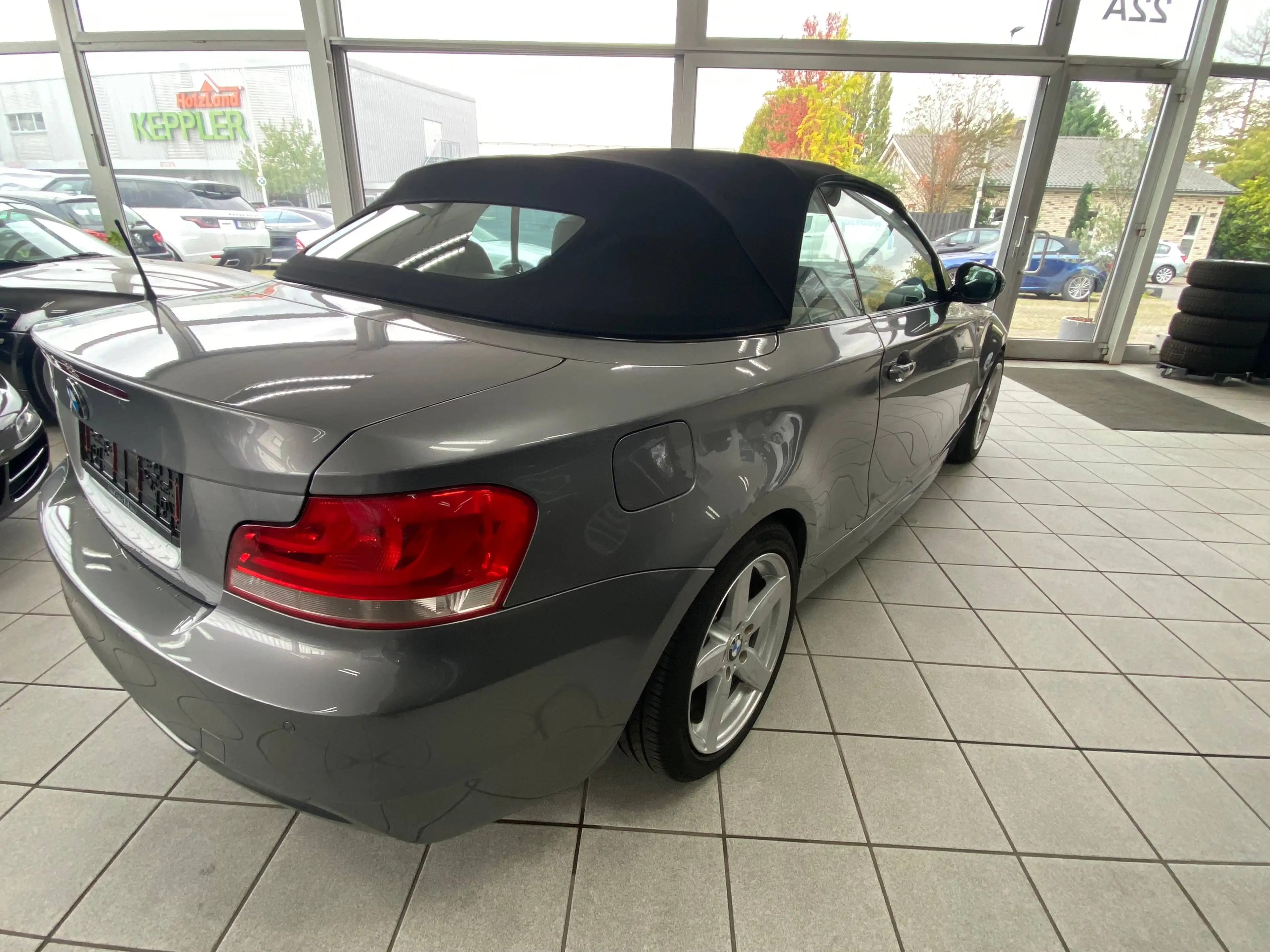 BMW 120 1er Cabrio Diesel 120d Cabrio M Sport Automatik Navi Pro — photo 6