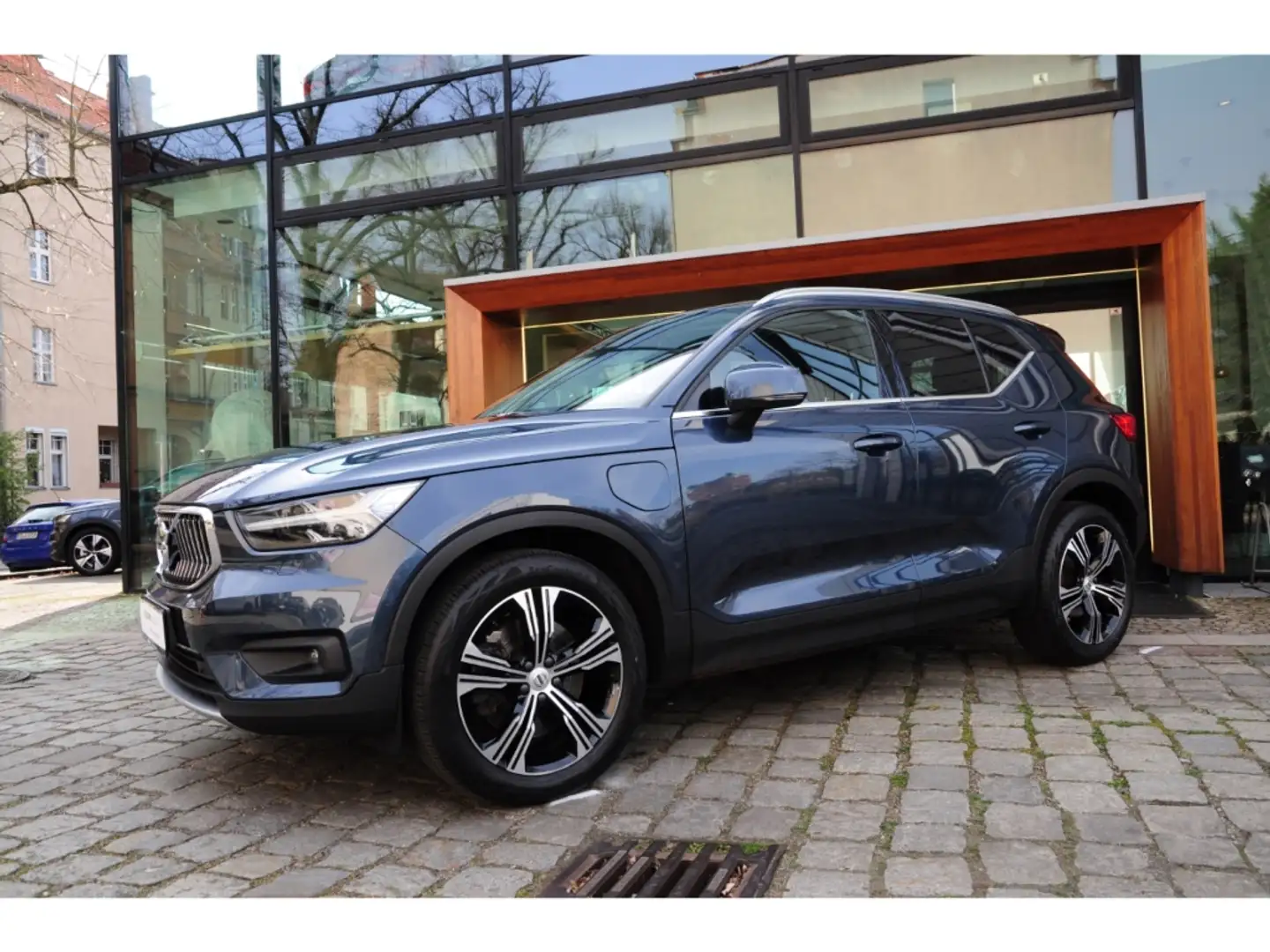 Volvo XC40 T5 Recharge Inscription *BLIS*ACC*SH*e-Sitz*Kamera Azul - 2