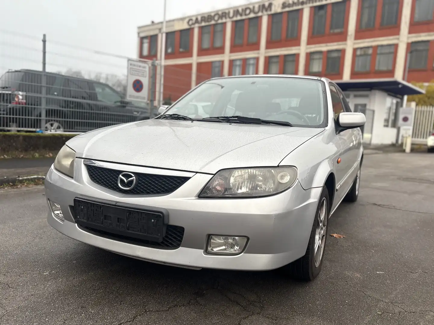 Mazda 323 1.6 F Comfort AUTOMATIK  KLIMA TÜV NEU WENIG KM Grau - 2