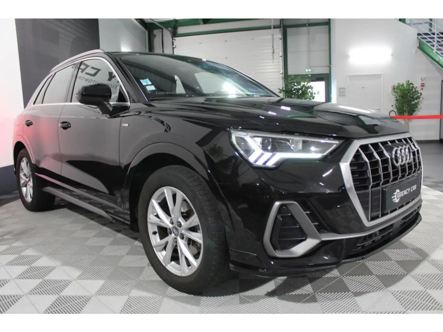 Audi Q3 S Line 2.0 35 TDI 150CH BV S-tronic - Suivi Negro - 2