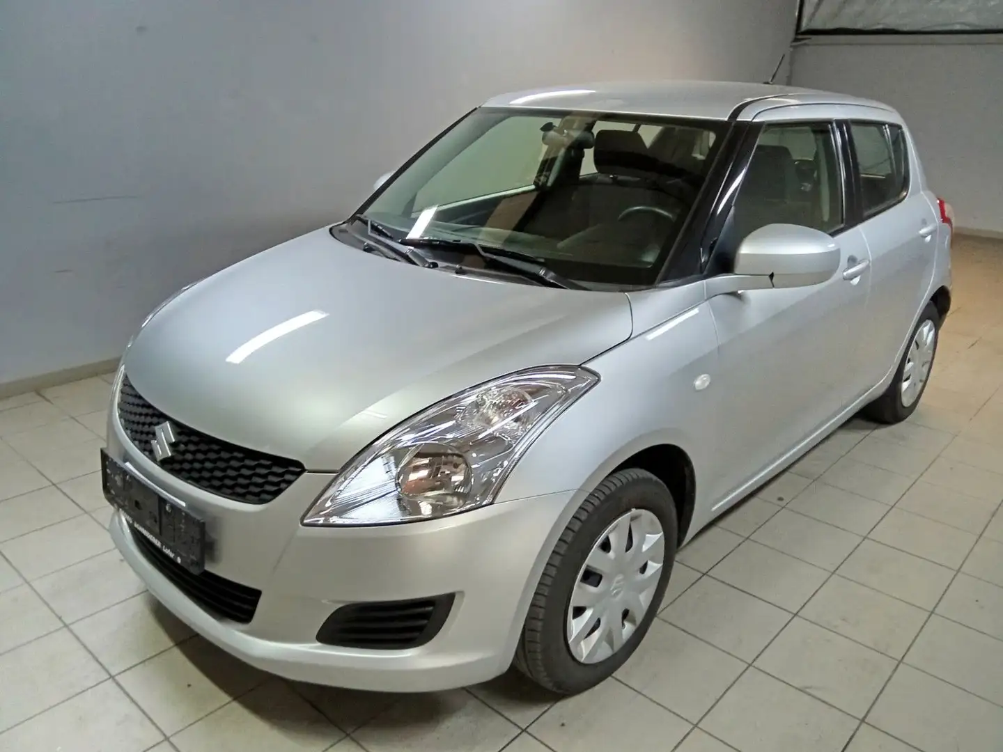Suzuki Swift Club 4x4 Argent - 1