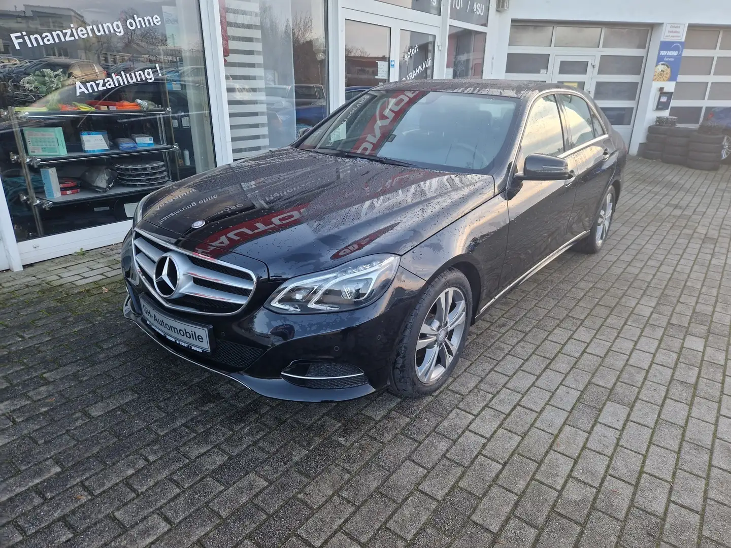 Mercedes-Benz E 220 BlueTEC-Matrix+Leder+Navi+LED+Kamera+SH+BC+el.Dach Чёрный - 1