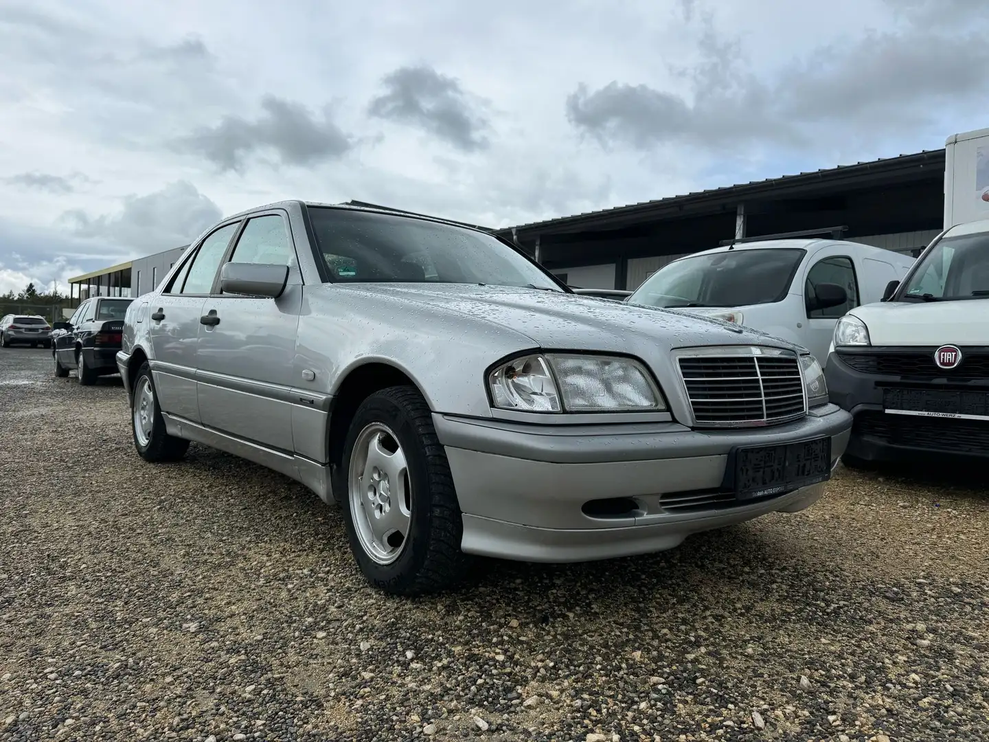 Mercedes-Benz C 180 Elegance Šedá - 1