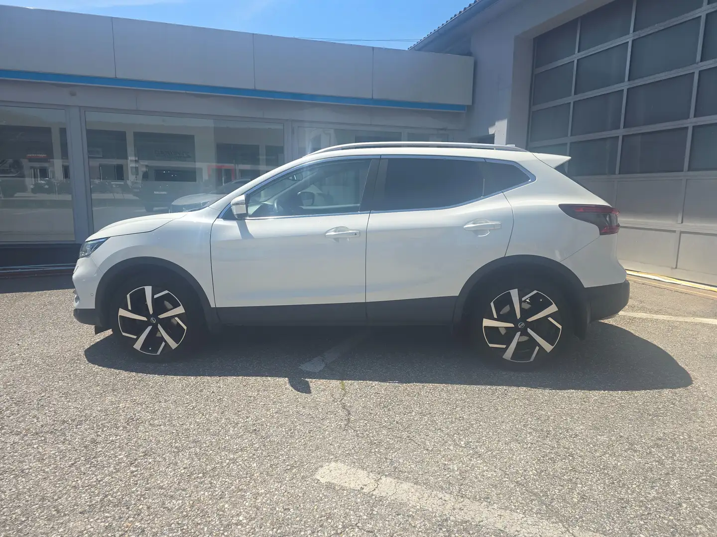 Nissan Qashqai Tekna Panorama/Kamera/Teilleder/Navi Weiß - 2