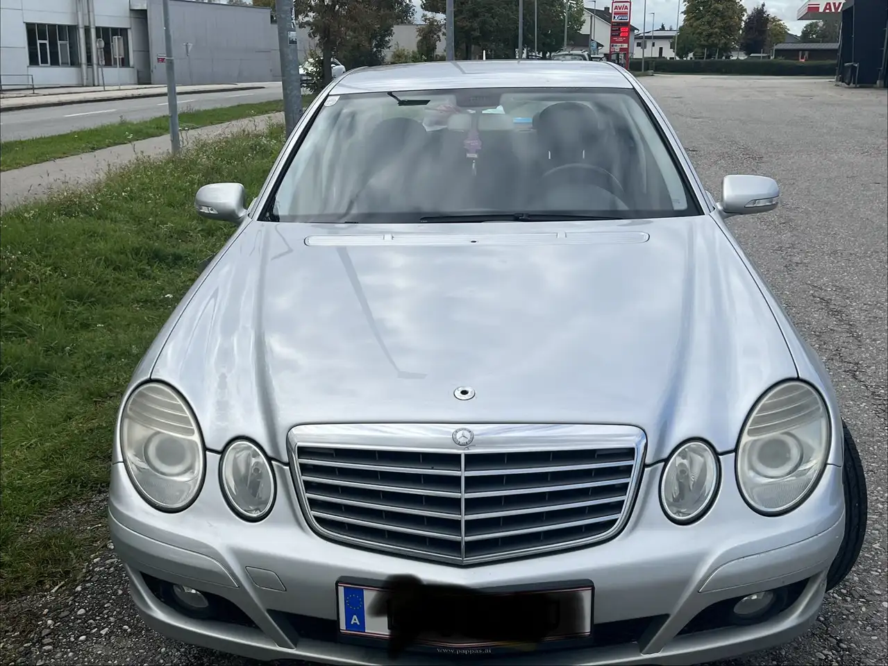 Mercedes-Benz E 220
