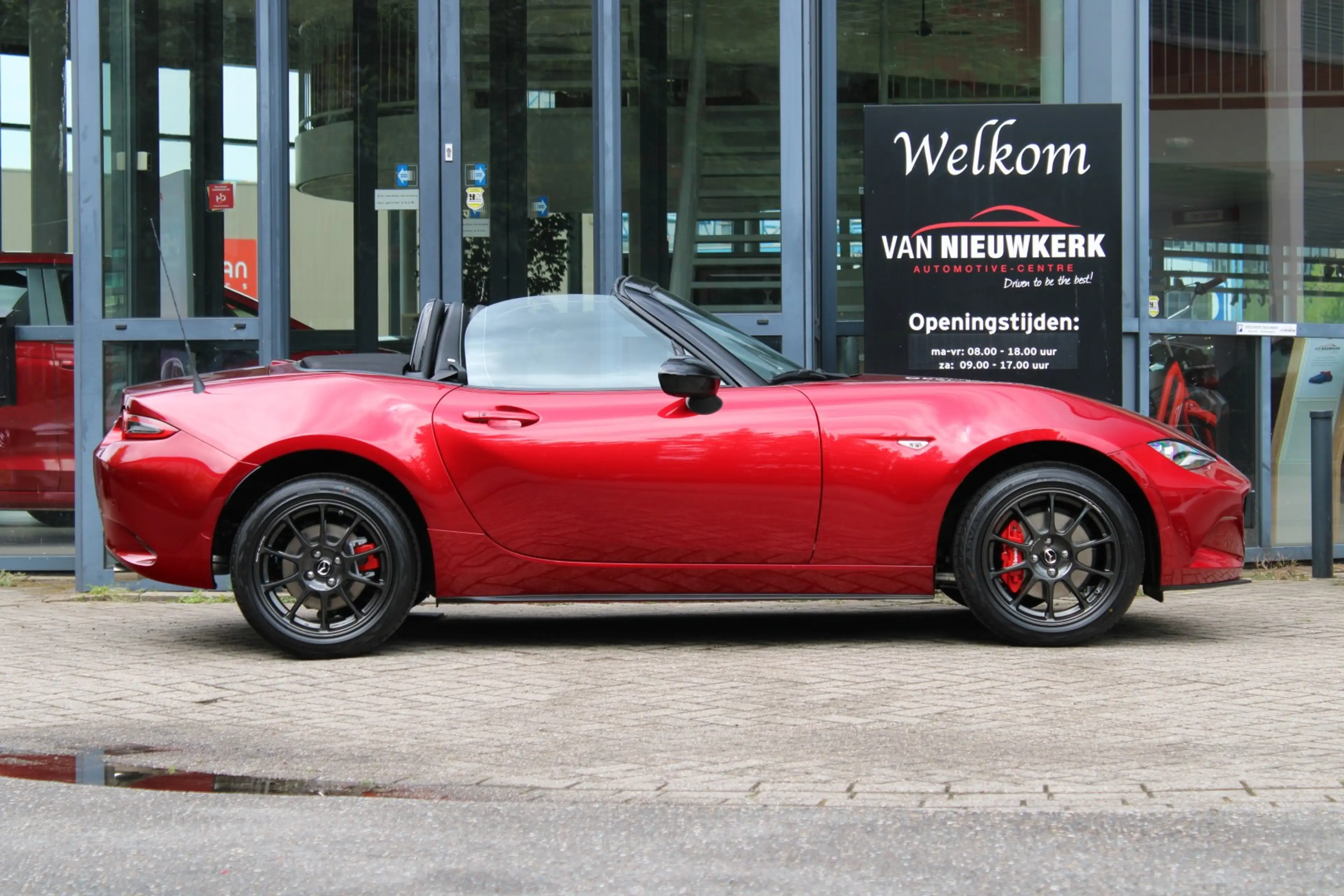Mazda MX-5 Roadster 1.5 Skyactiv-G 132pk Homura — photo 3
