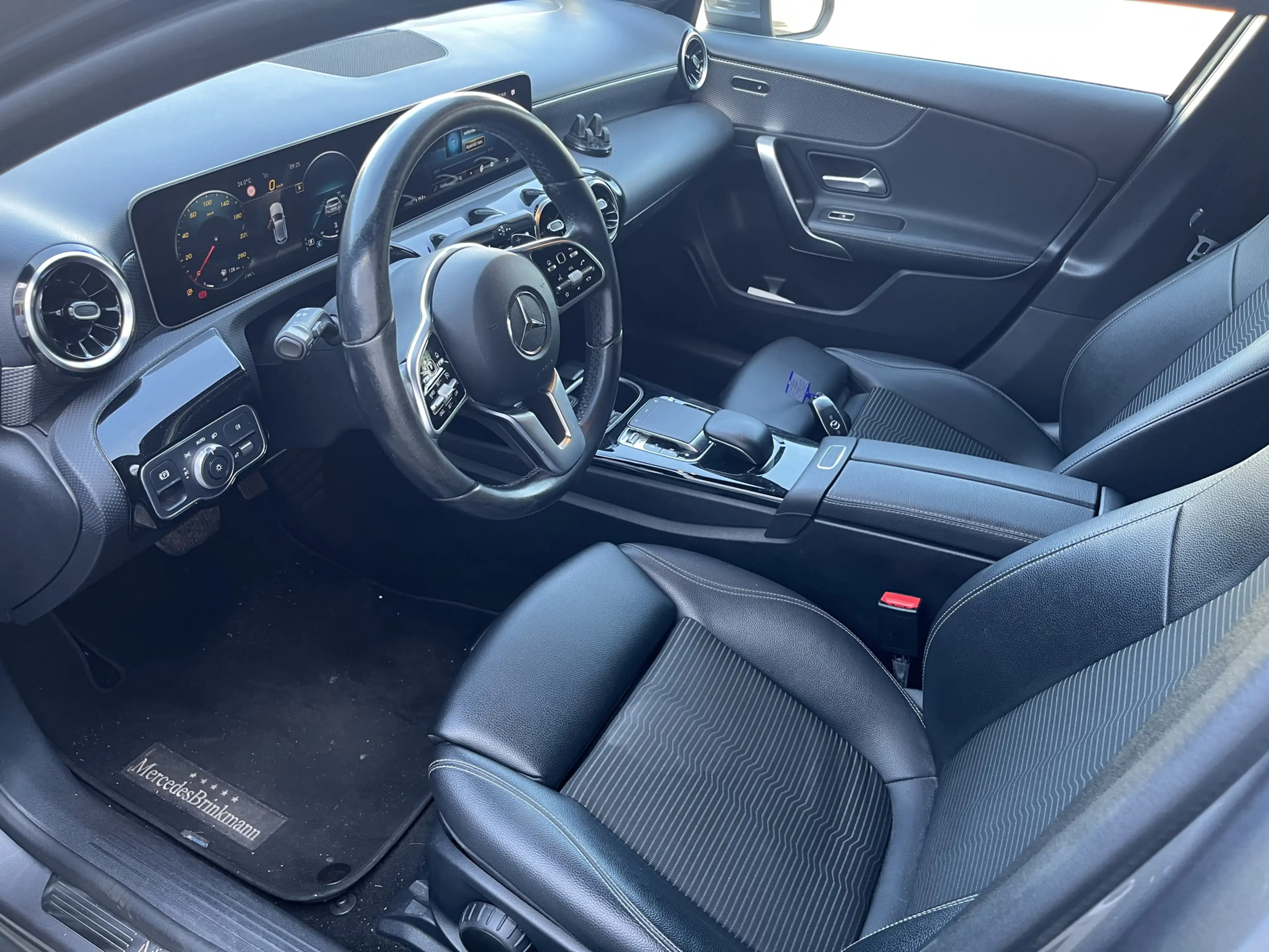 Mercedes-Benz A 200 Premium Carplay / Led / Cruise / Stoelverwarming — photo 2