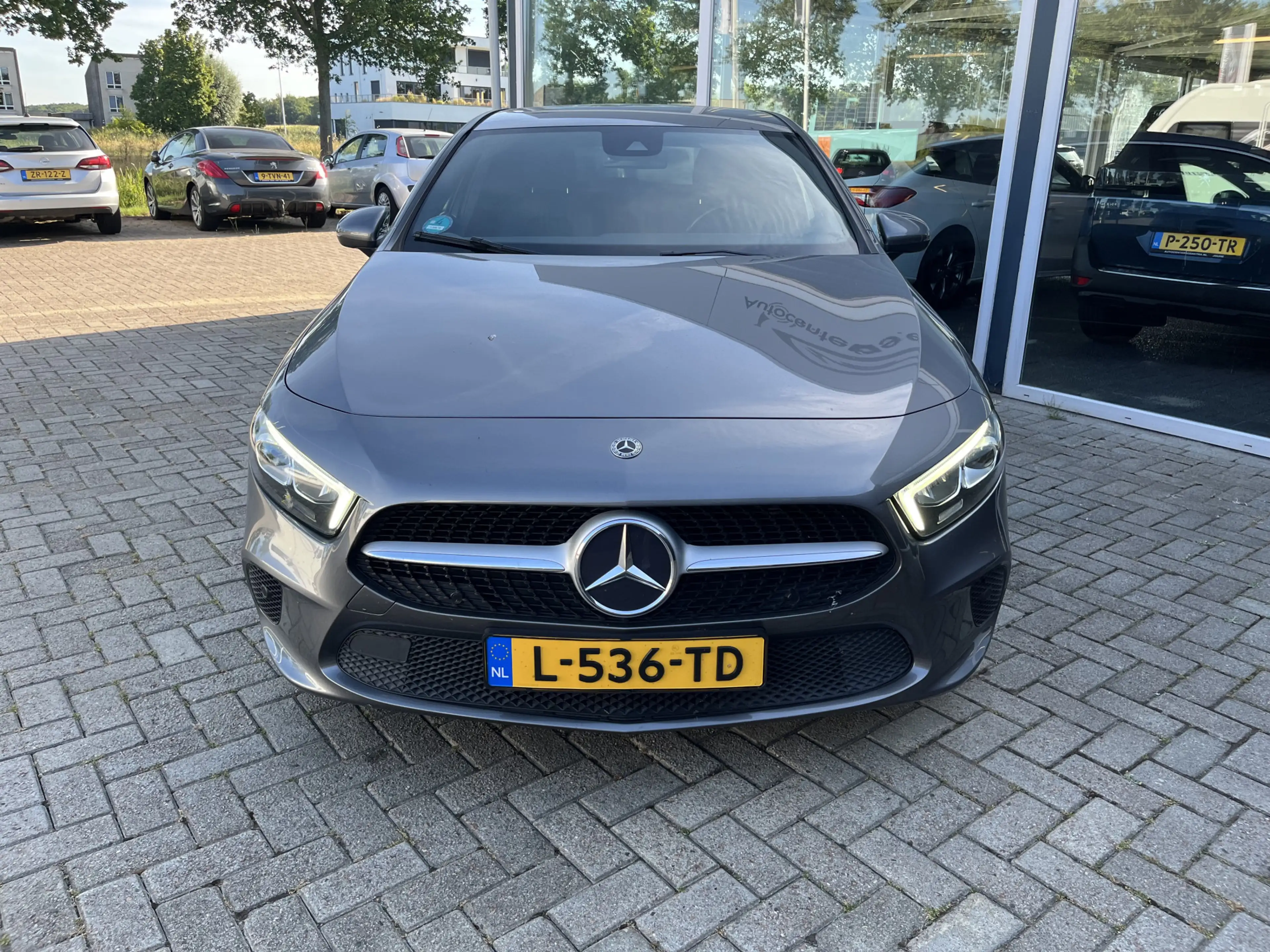 Mercedes-Benz A 200 Premium Carplay / Led / Cruise / Stoelverwarming — photo 9