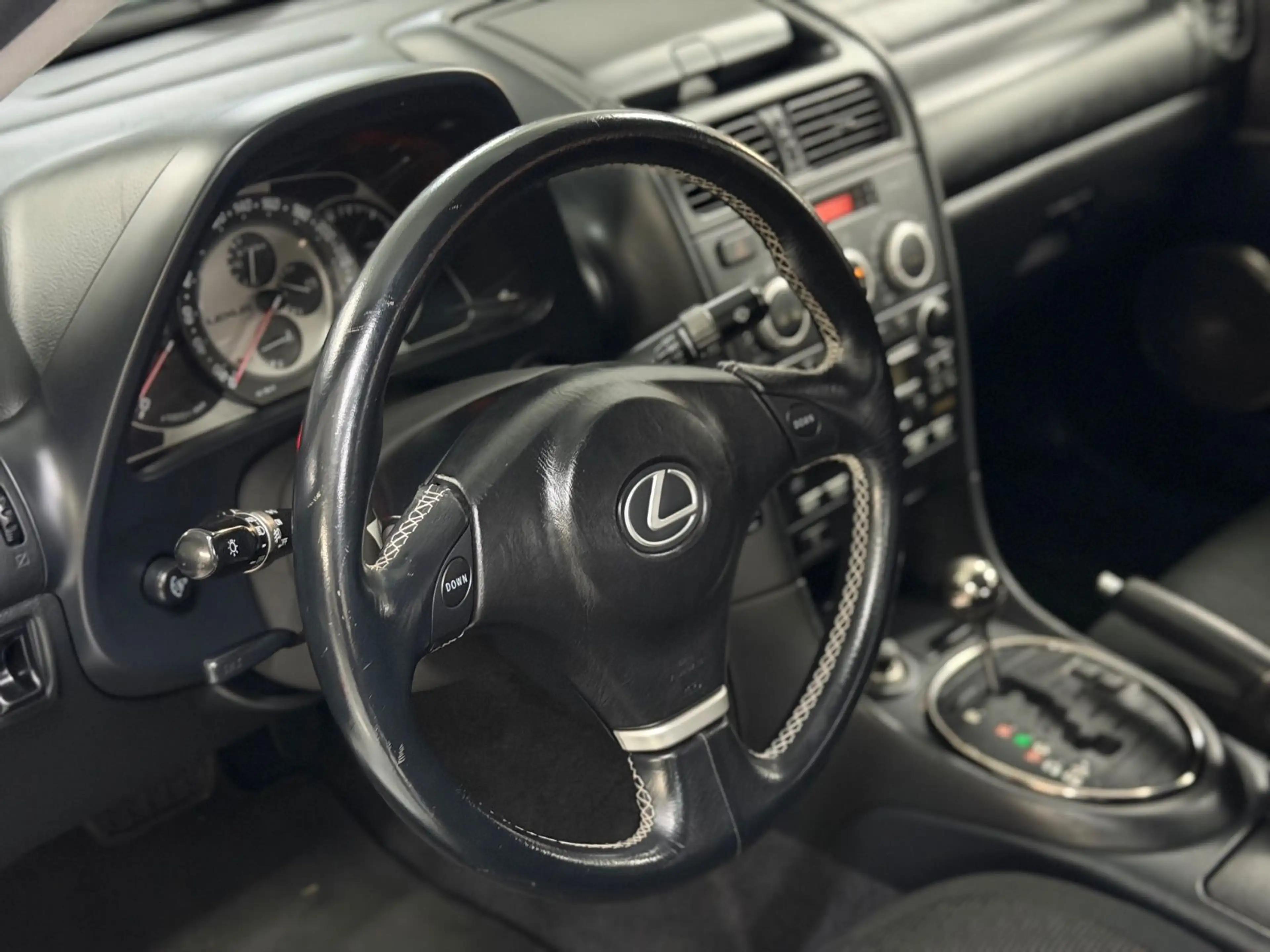 Lexus IS 300 *Automatik*Lenkadschaltung*Klimatronik* — photo 9