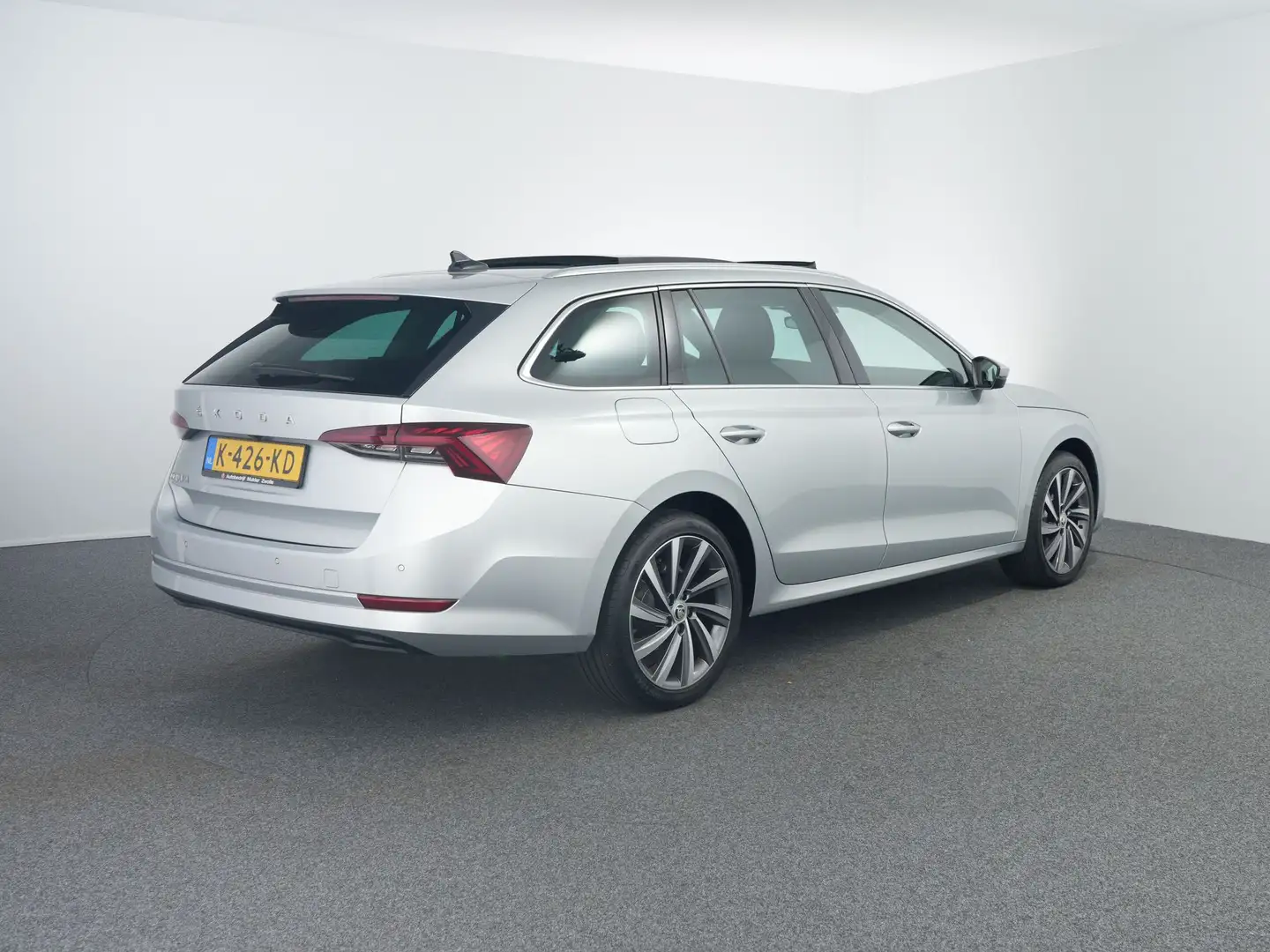 Skoda Octavia Combi 1.0 TSI Business Edition Plus | Pano | Zwenk Grijs - 2
