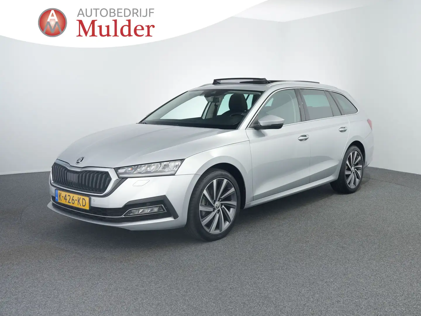 Skoda Octavia Combi 1.0 TSI Business Edition Plus | Pano | Zwenk Grijs - 1
