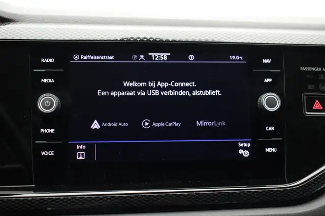Volkswagen Taigo view 6