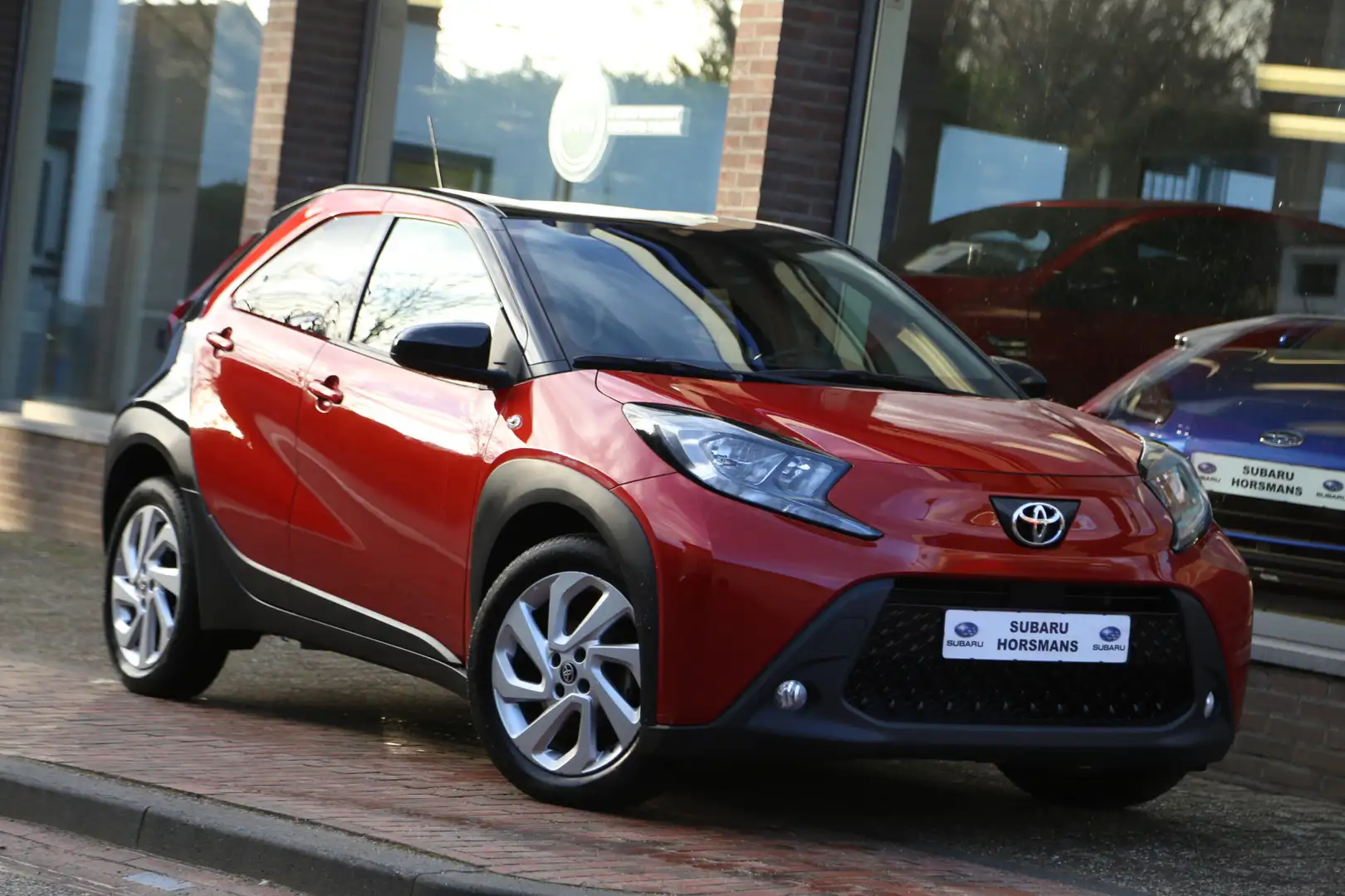 Toyota Aygo X 1.0 VVT-i MT Pulse Camera ACC Oranje - 1