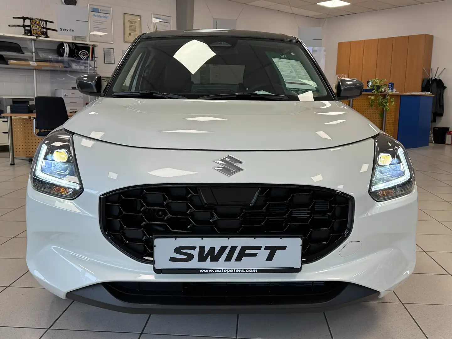 Suzuki Swift Comfort *3910€Preisnachlass*Rückfahrkamera* Weiß - 2