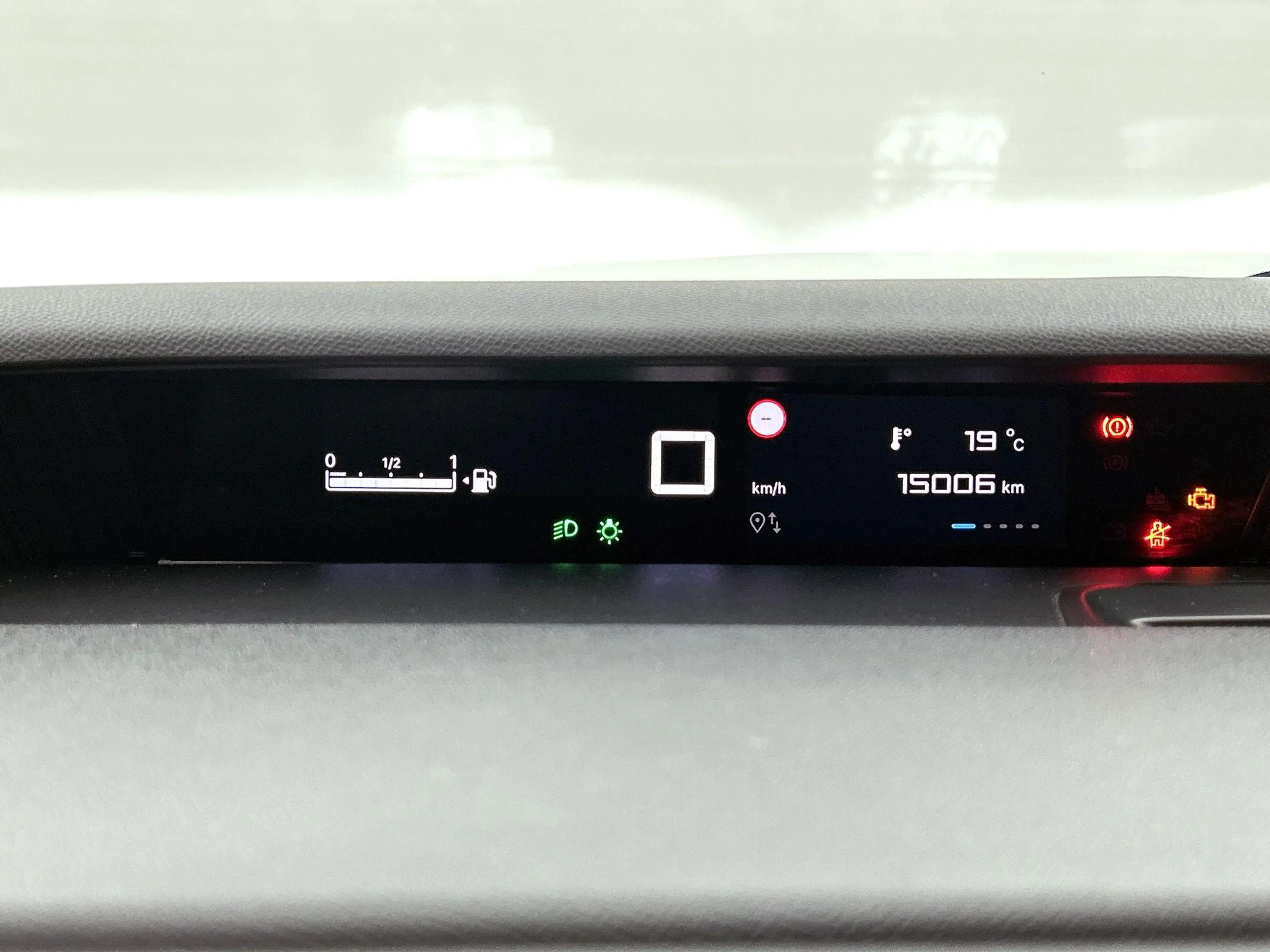 Citroen C3 1.2 100pk Max | AppleCarplay/AndroidAuto | LED | C — photo 14