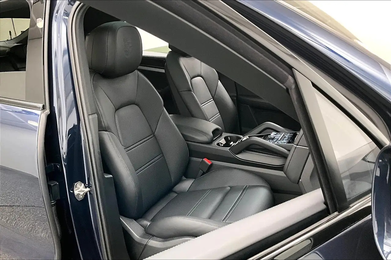 Porsche Cayenne снимка Porsche Cayenne