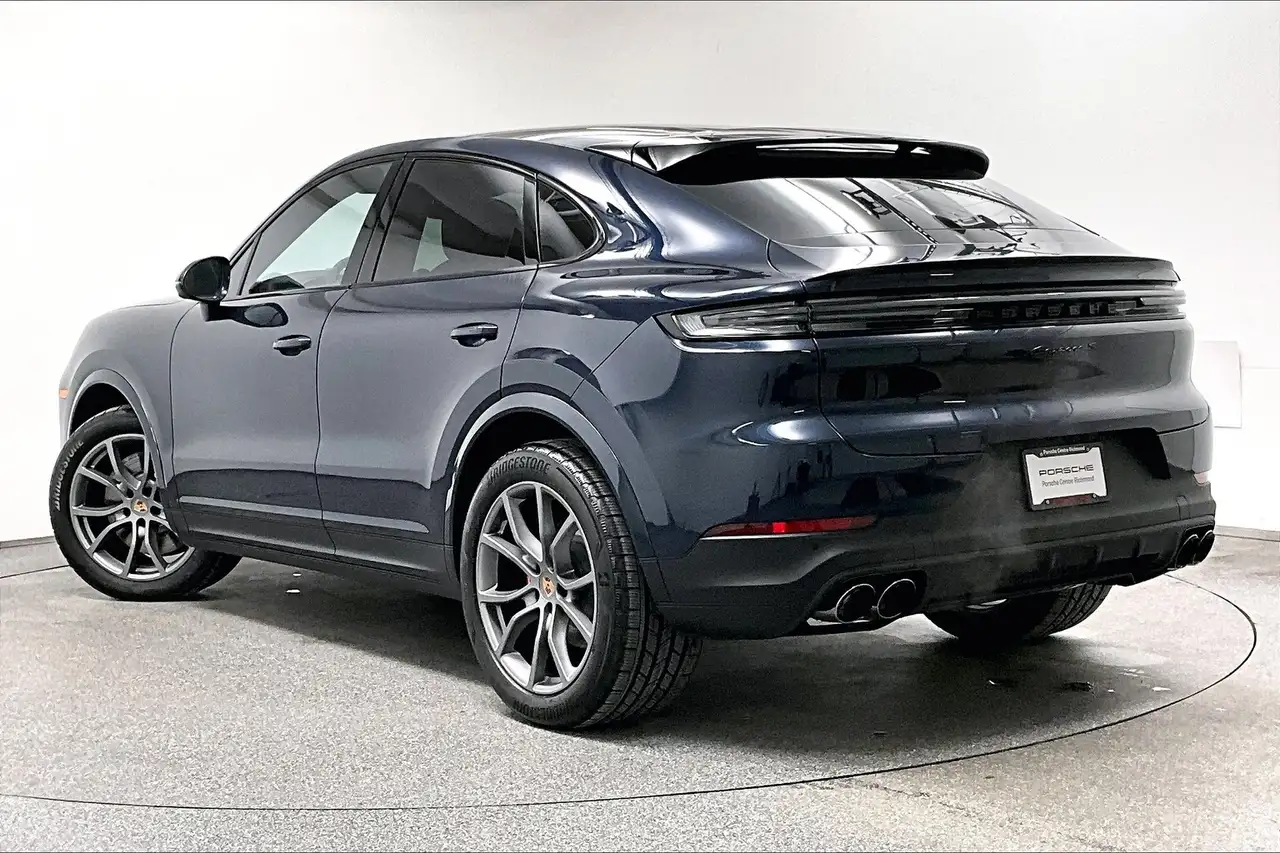 Porsche Cayenne снимка Porsche Cayenne