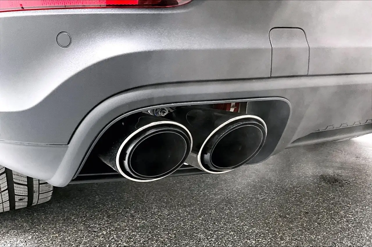 Porsche Cayenne снимка Porsche Cayenne