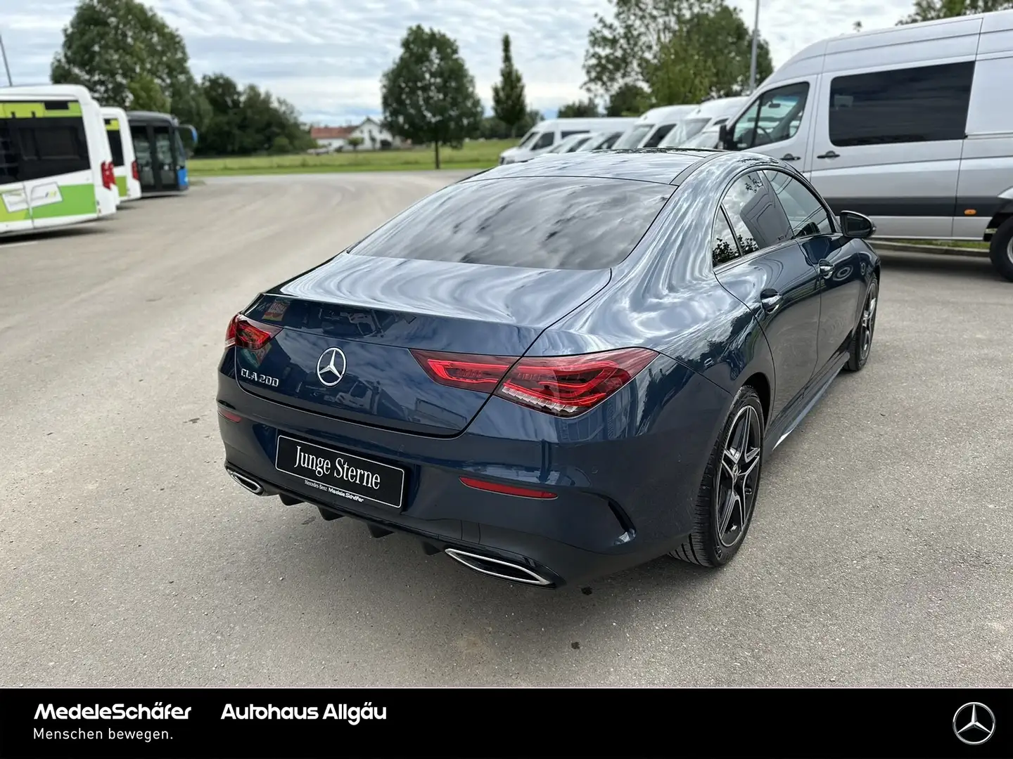Mercedes-Benz CLA 200 CLA 200 Coupé AMG Night 7G PanoSD Kam Ambi LED Bleu - 2