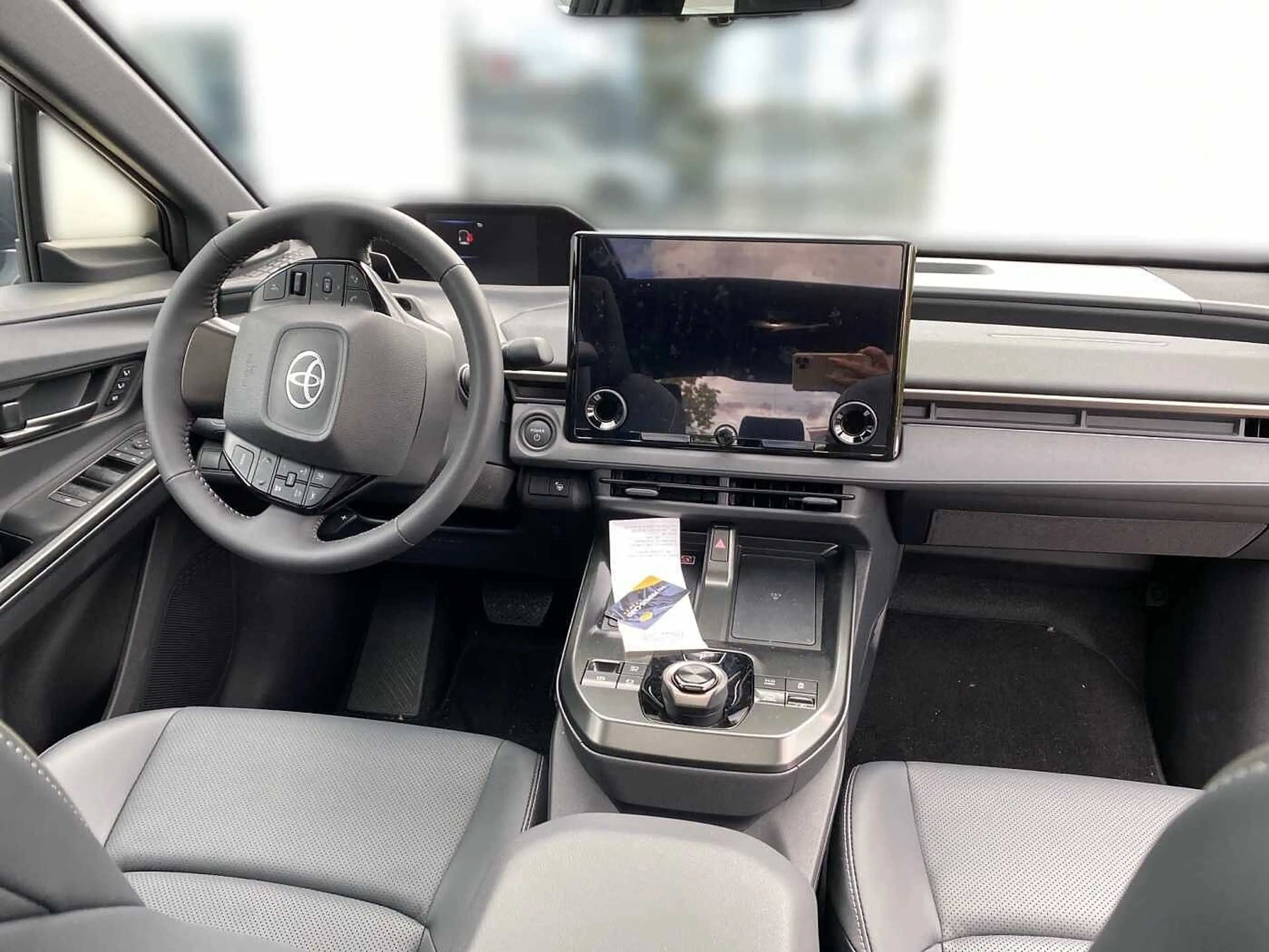 Toyota bZ4X 5-Türer Lounge 252 kW ALLRAD 360° JBL PANO — photo 7