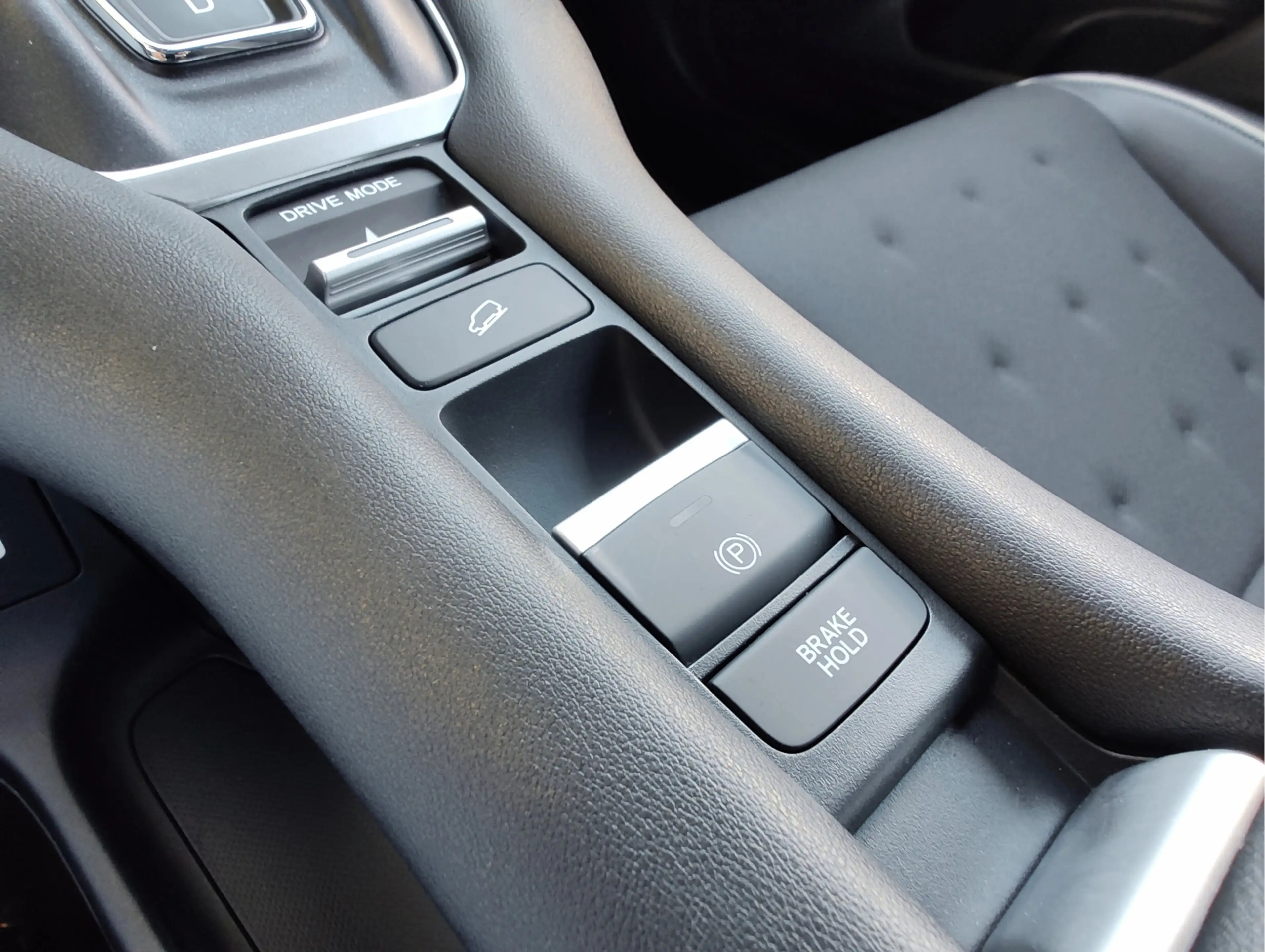 Honda ZR-V 2.0 e:HEV SPORT Keyless | Elek. verst. stoel | Ada — photo 21