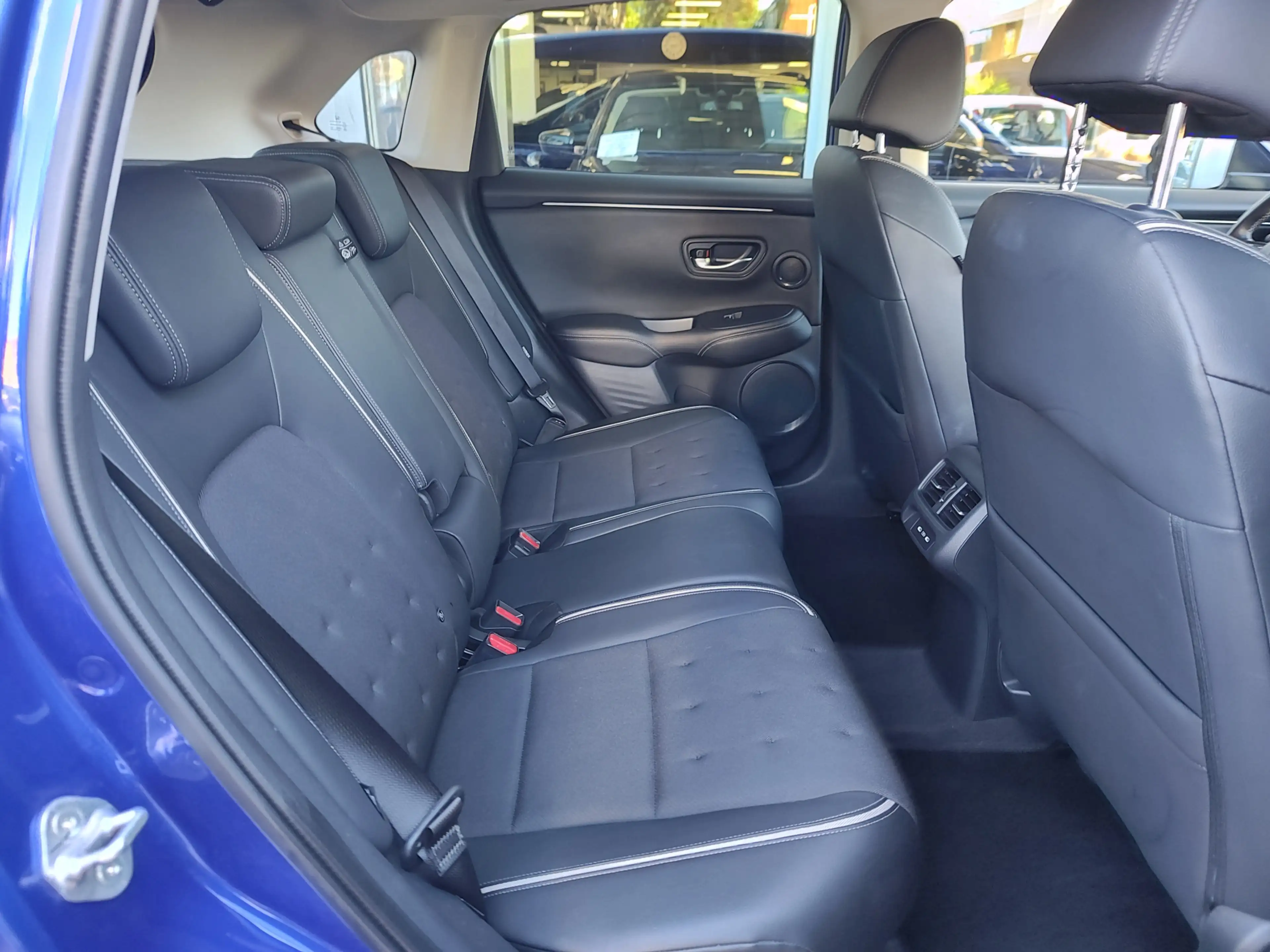 Honda ZR-V 2.0 e:HEV SPORT Keyless | Elek. verst. stoel | Ada — photo 10