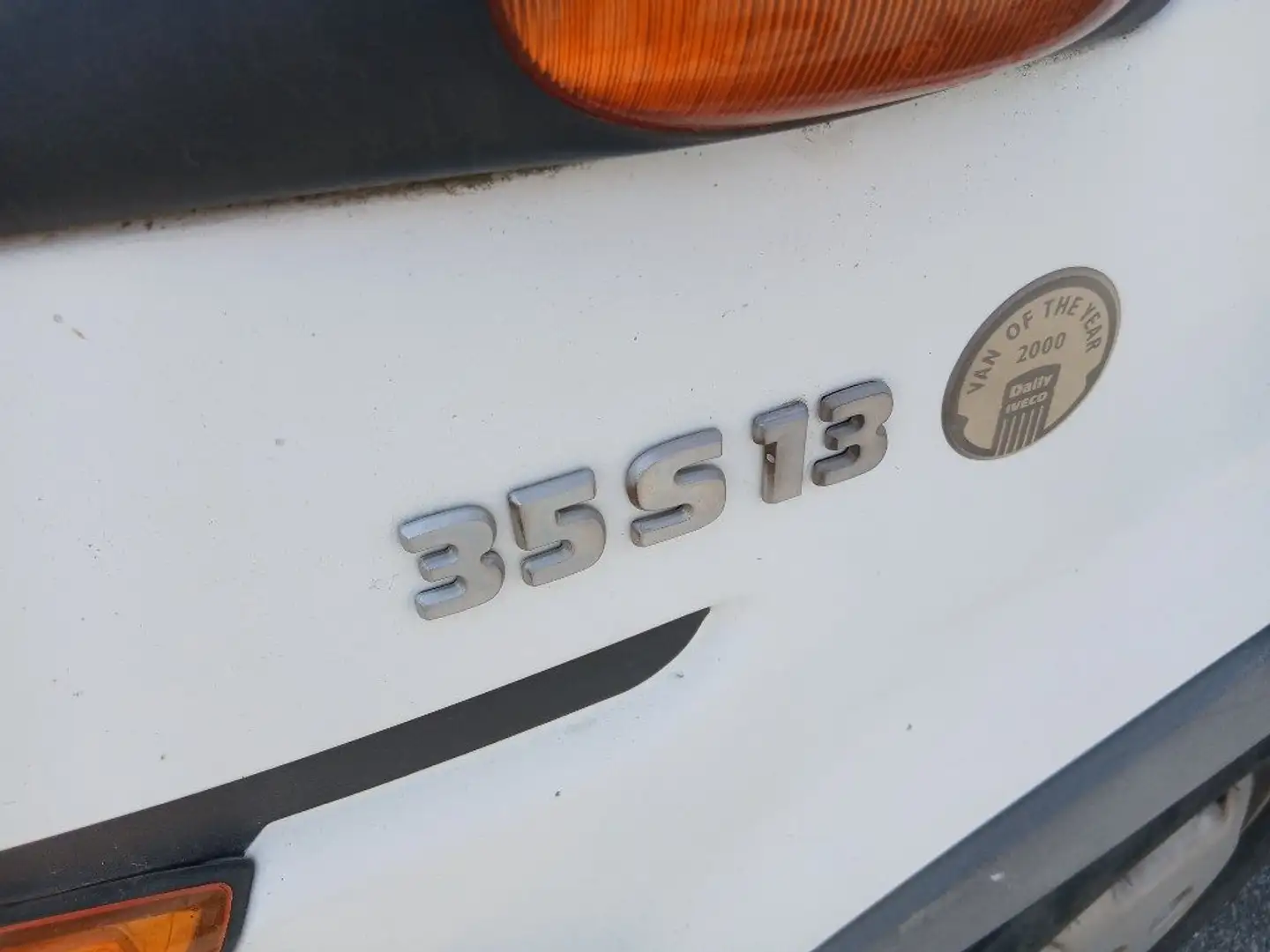 Iveco Daily 35S13 2.8 TDI Blanco - 2