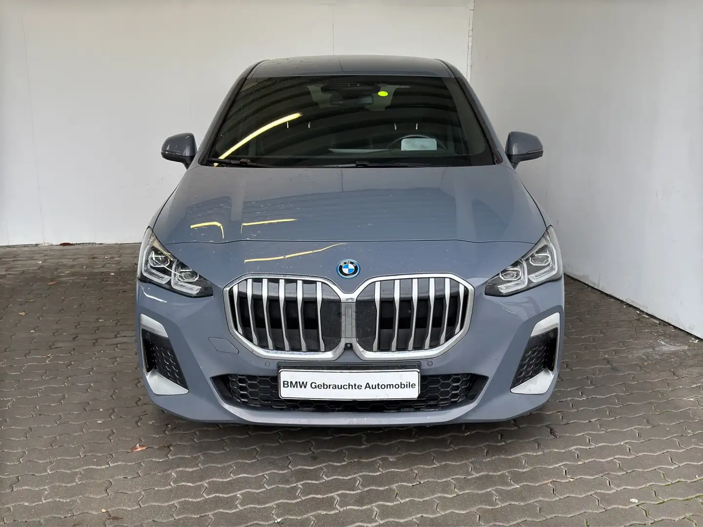 BMW 225 e xDrive Active Tourer M Sportpaket Grau - 2