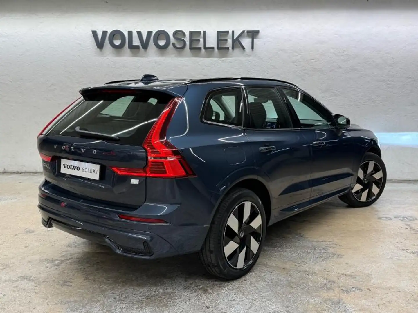 Volvo XC60 T6 AWD 253 + 145ch Utimate Style Dark Geartronic Bleu - 2